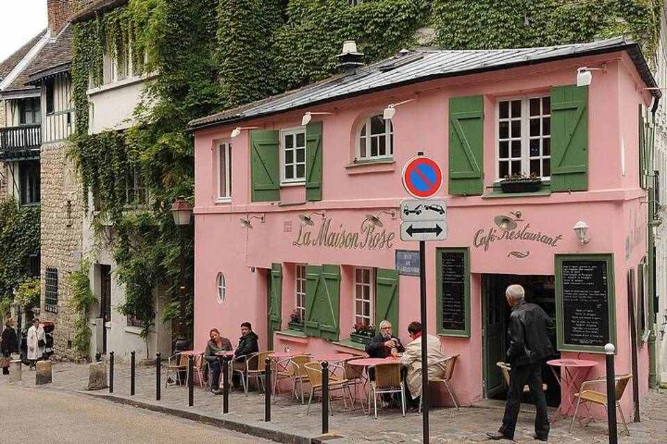 Montmartre : More than Meets the Eye Tour