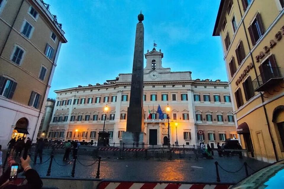 The History of Power in Modern Rome: A Walking Tour in the Ancient City