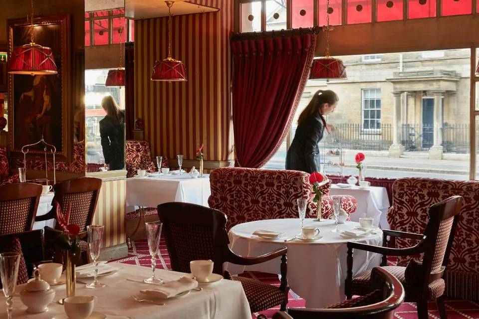 Royal London Tour with Afternoon Tea at the Rubens, at the Palace