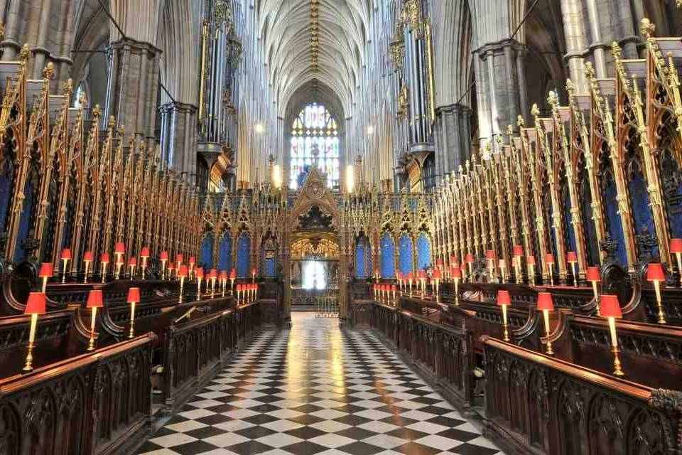 Royal London Tour with Westminster Abbey Visit and Afternoon Tea