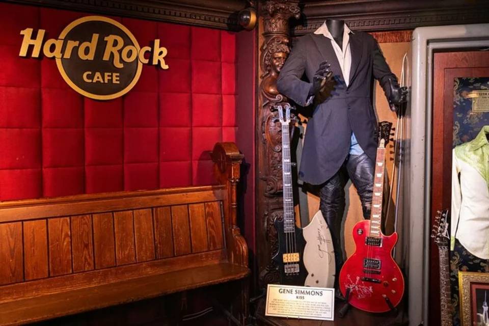 Hard Rock Walking Tour of London