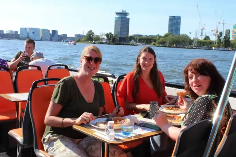 LOVERS Canal Cruise Including New York Pizza 