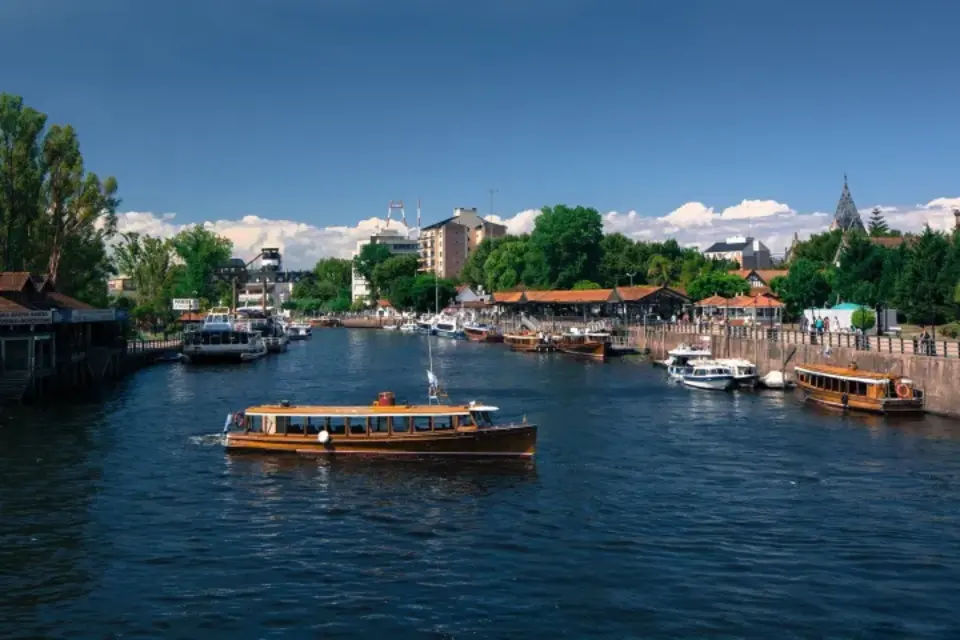 Small-Group Tigre Delta Boat Tour from Buenos Aires