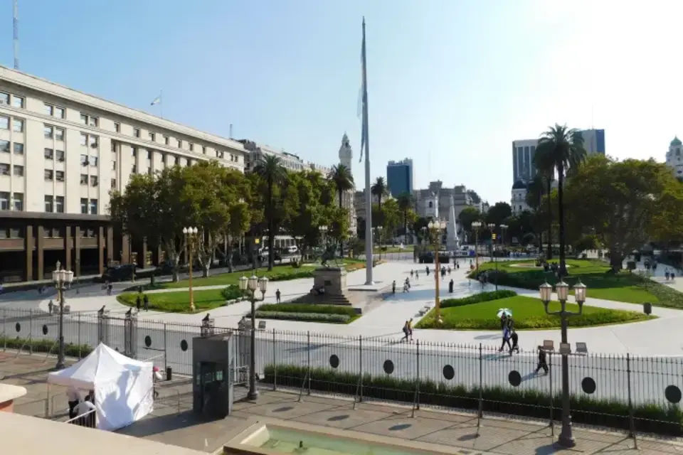 Small Group Downtown Buenos Aires Walking Tour
