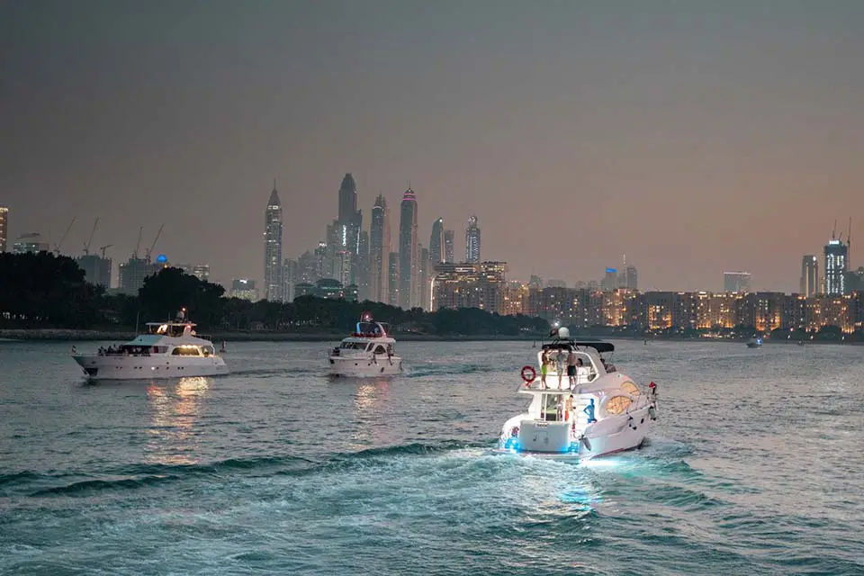 Dubai Yacht Night Tour