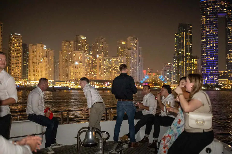 Dubai Yacht Night Tour