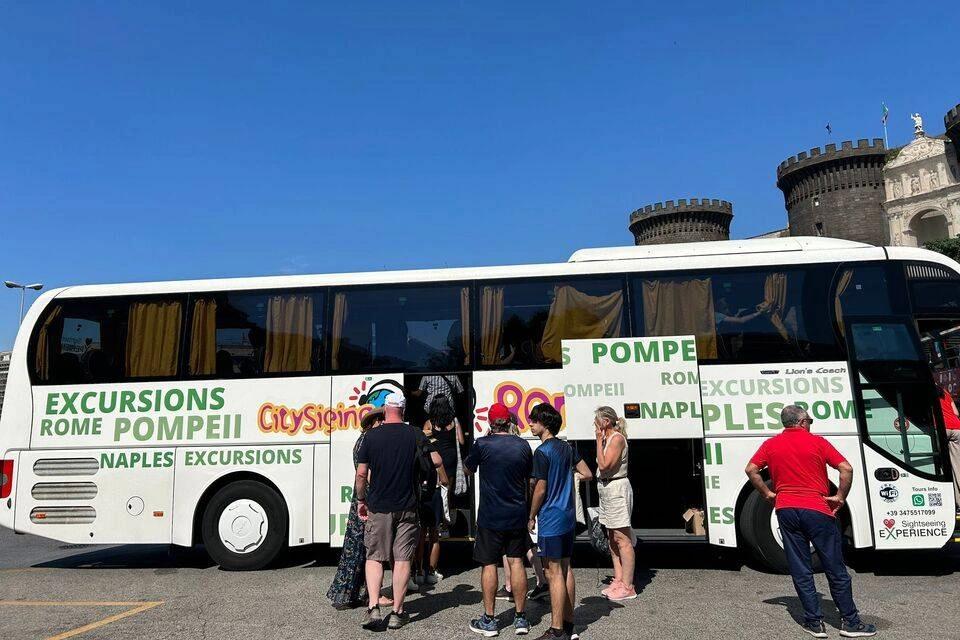 City Sightseeing: Transfers from Civitavecchia Cruise Port by Bus with Rome Hop-On, Hop-Off