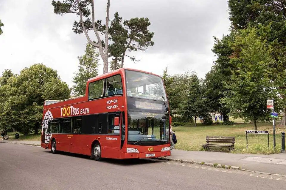 TooTBus: Bath Hop-On, Hop-Off with Jane Austen's Walking Tour