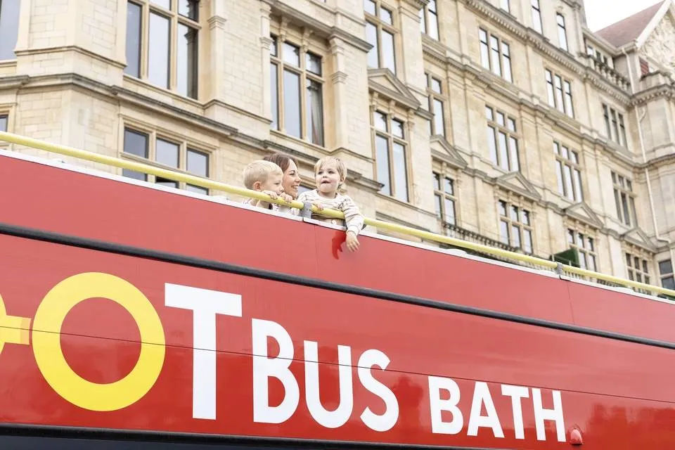TooTBus: Bath Hop-On, Hop-Off with Jane Austen's Walking Tour