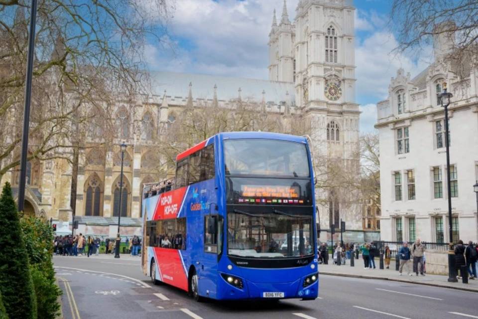 Golden Tours: London Hop-On, Hop-Off Bus Tour with Tastecard