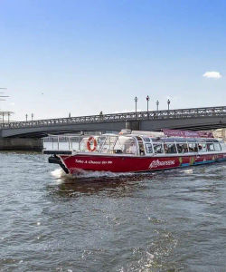 Red Sightseeing: Stockholm Hop-On, Hop-Off Boat Tour (24H Pass)
