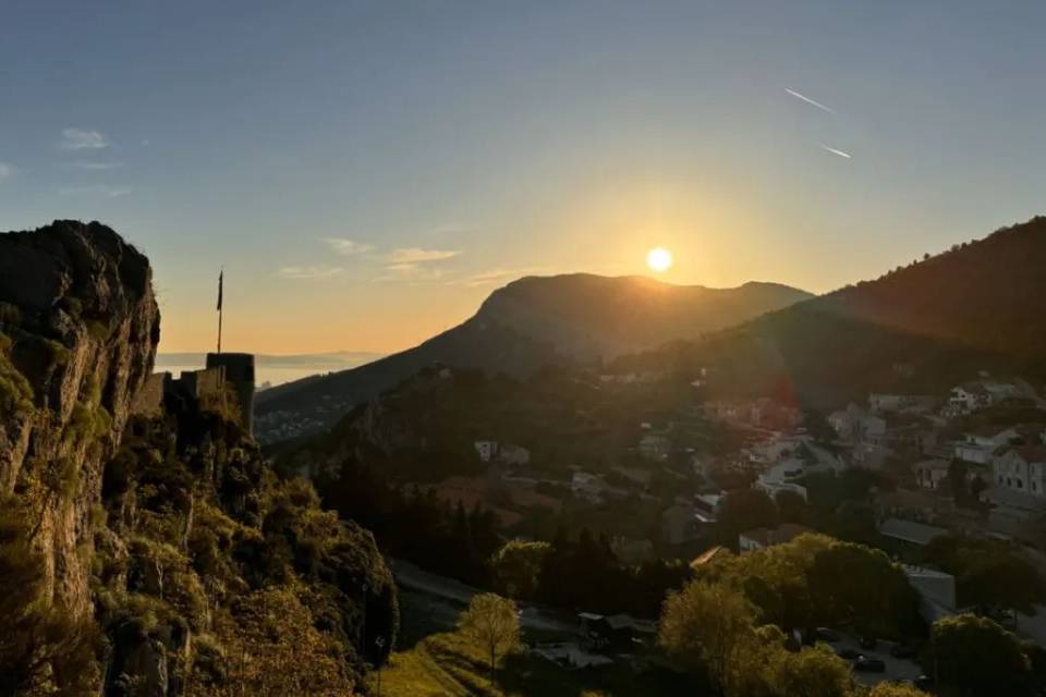 City Sightseeing: Evening Sunset Tour in Klis Overlooking Split