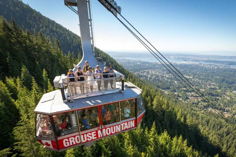 Grouse Mountain & Capilano Suspension Bridge Tour