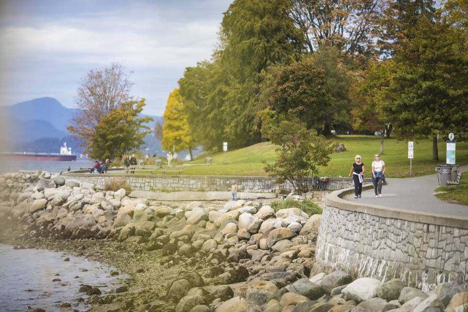 Stanley Park and City Twilight Tour of Vancouver