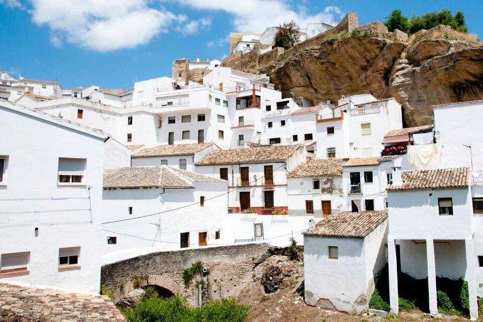 Ronda & Setenil de las Bodegas from Costa del Sol