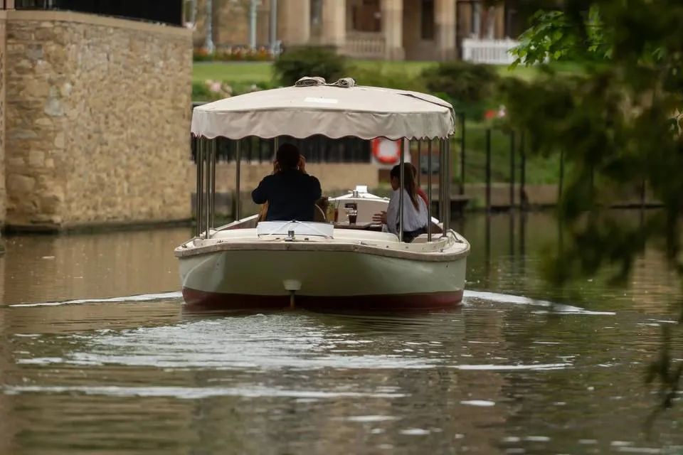 Oxford River Cruise with Dining Experience