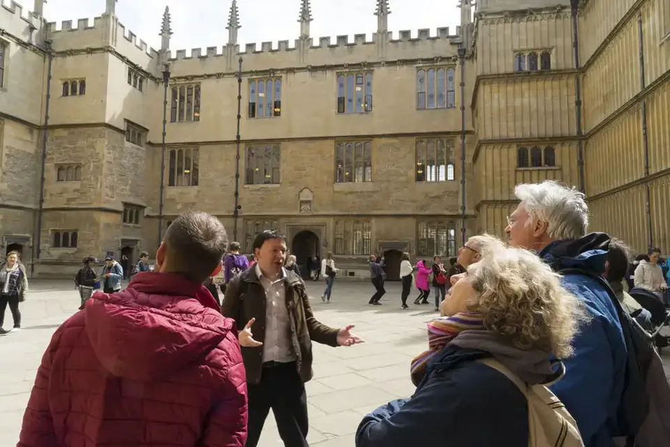  Oxford University and City Walking Tour with Optional College Visit