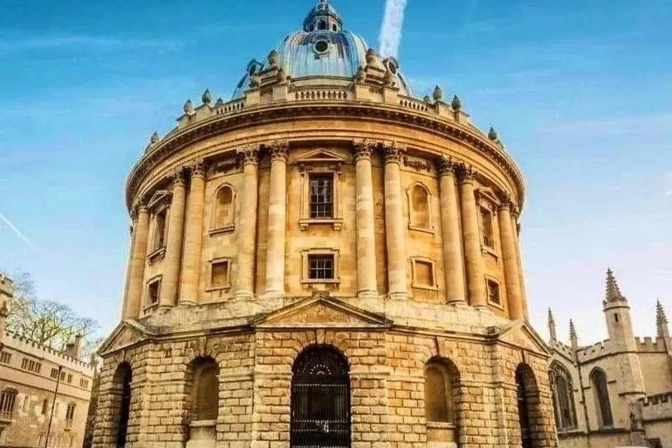 Official C.S. Lewis & J.R.R. Tolkien Oxford Walking Tour