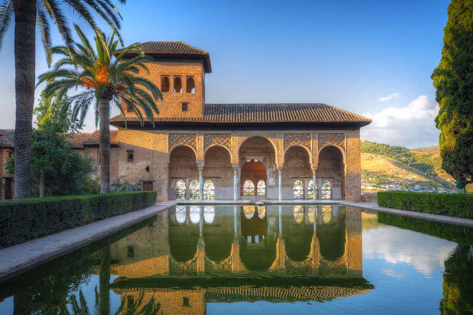 Granada Full Day Tour From Seville