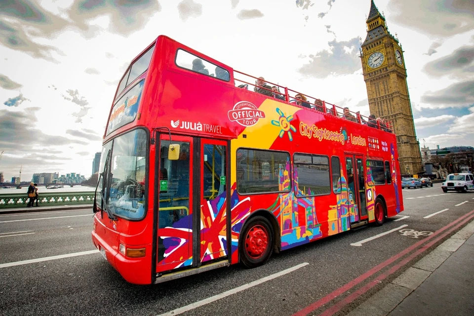 London City Tour: Hop-On, Hop-Off with River Cruise