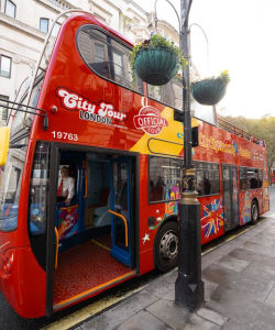 London City Tour: Hop-On, Hop-Off with River Cruise