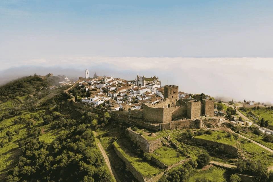 Evora and Monsaraz Full-Day Tour with Wine Tasting