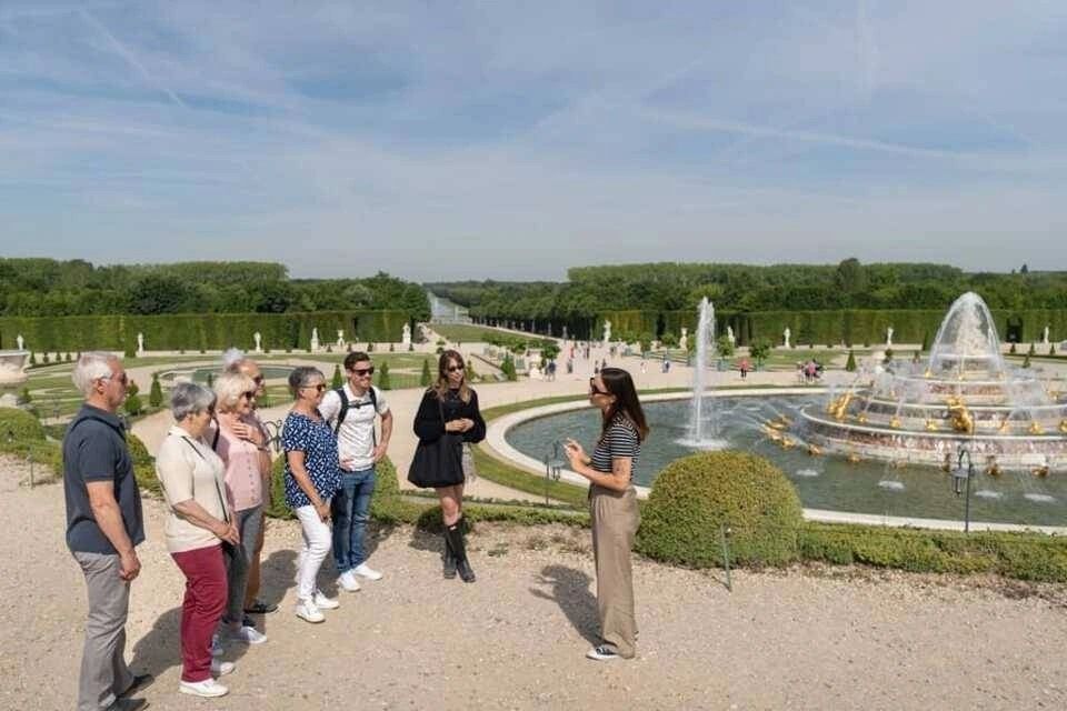 Half Day Guided Versailles Tour and Departure by Train