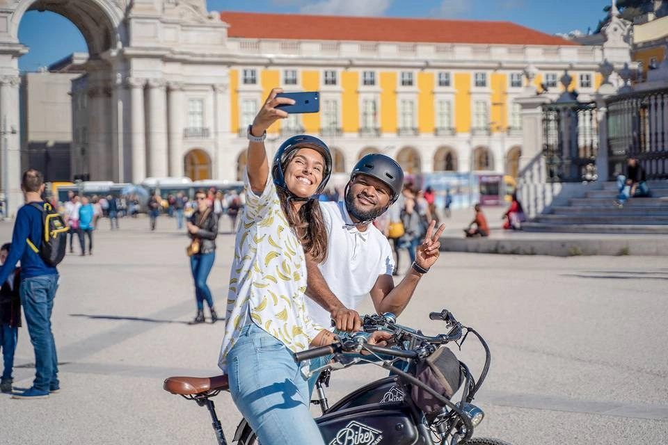 Lisbon E-Bike Tour to Alfama & Graca