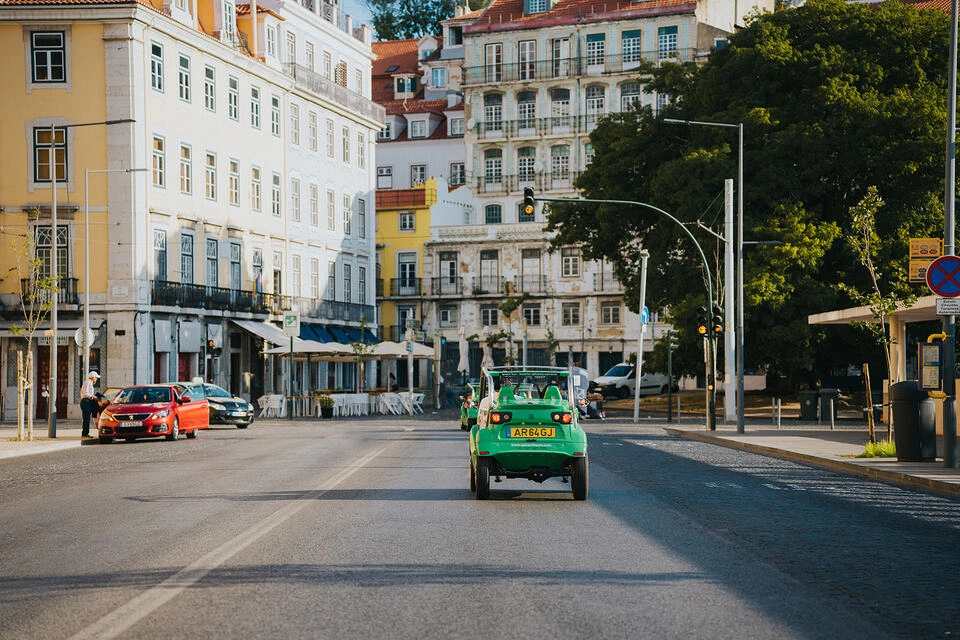 Self-Drive Guided Tour of Lisbon with Audio Guide