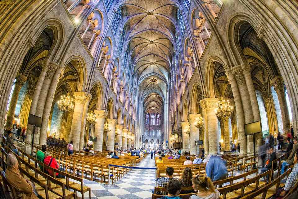 Paris Notre-Dame Cathedral Tour with Audio Guide App