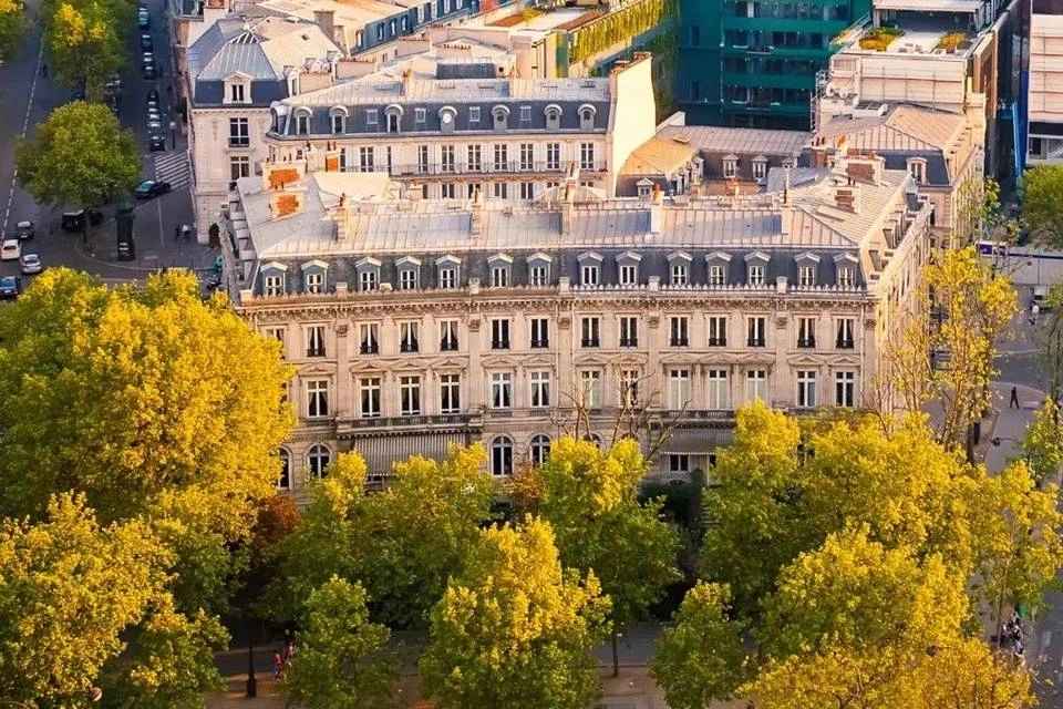 Day Trip to Paris and Self-Guided Walking Tour from Amsterdam