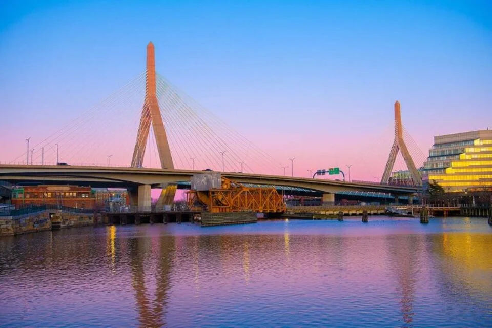 Boston Summer Night Tour and Charles River Cruise Ticket