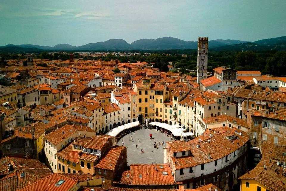 Day Trip to Pisa & Luca from Florence