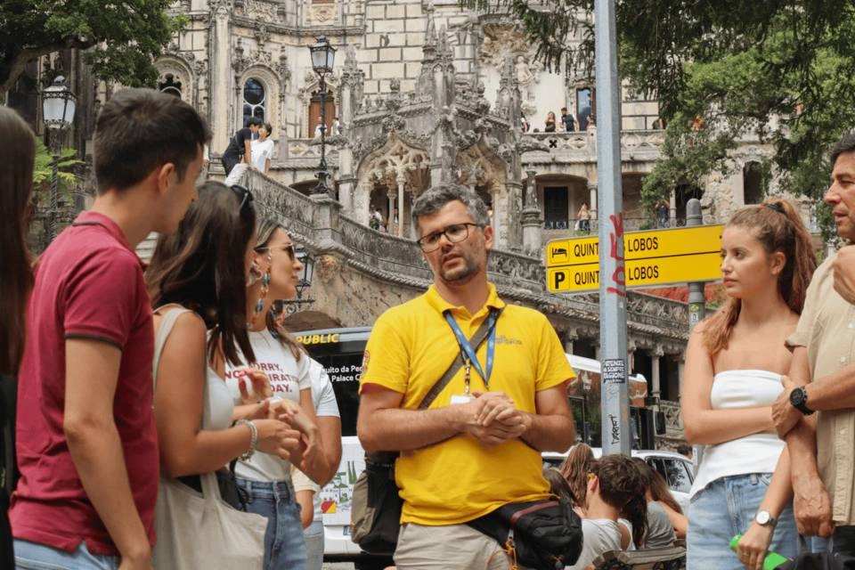 Sintra Full-Day Tour: Pena Palace and Quinta da Regaleira