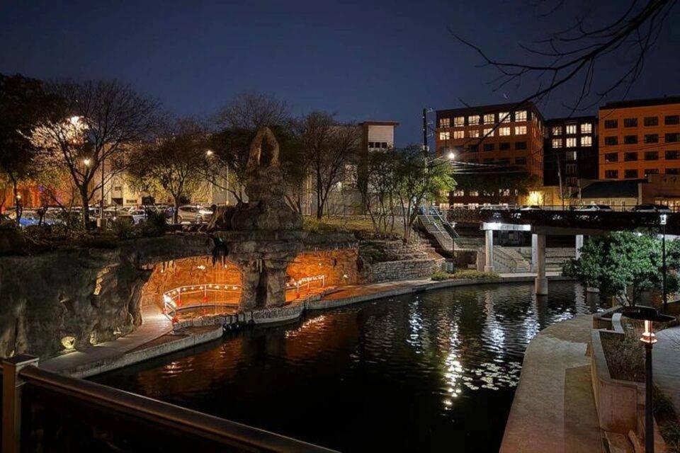 San Antonio City Lights Night Tour Ticket