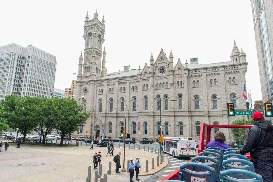 City Sightseeing: Founding Father's and Mother's Walking Tour of Philadelphia