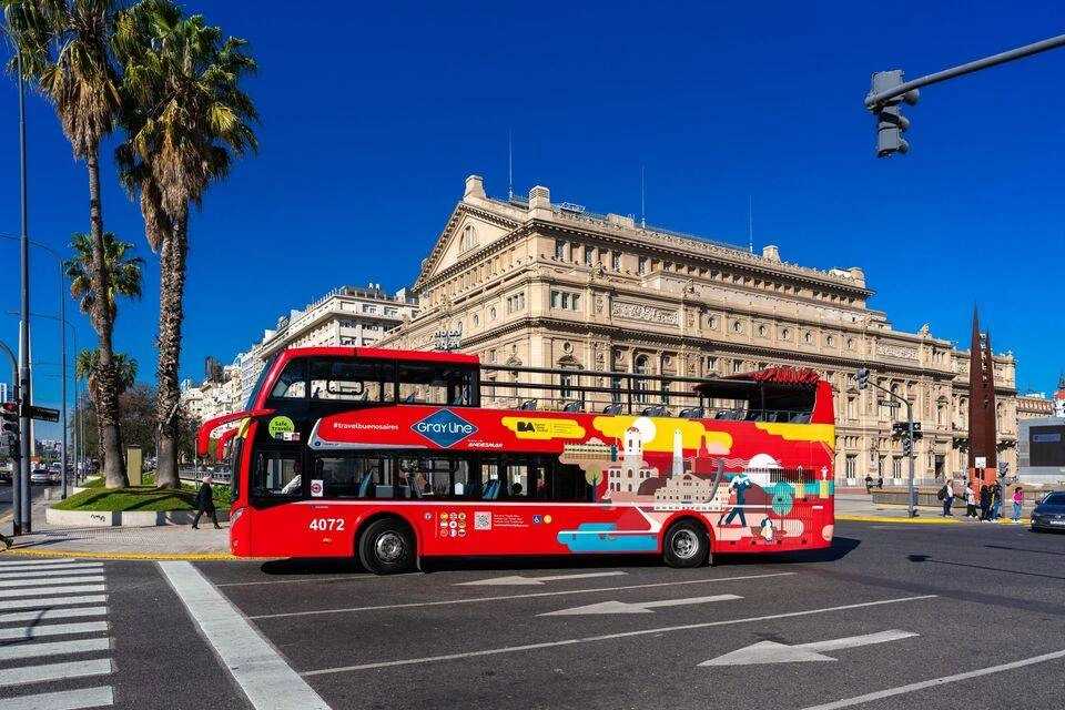 Gray Line: Buenos Aires Hop-On, Hop-Off Bus Ticket with Tea at the Paz Palace
