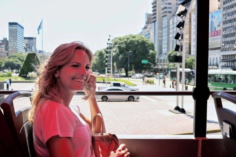 Gray Line: Buenos Aires Hop-On, Hop-Off Bus Ticket with Tea at the Paz Palace