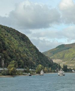 Day Tour to the Rhine Valley with Lunch