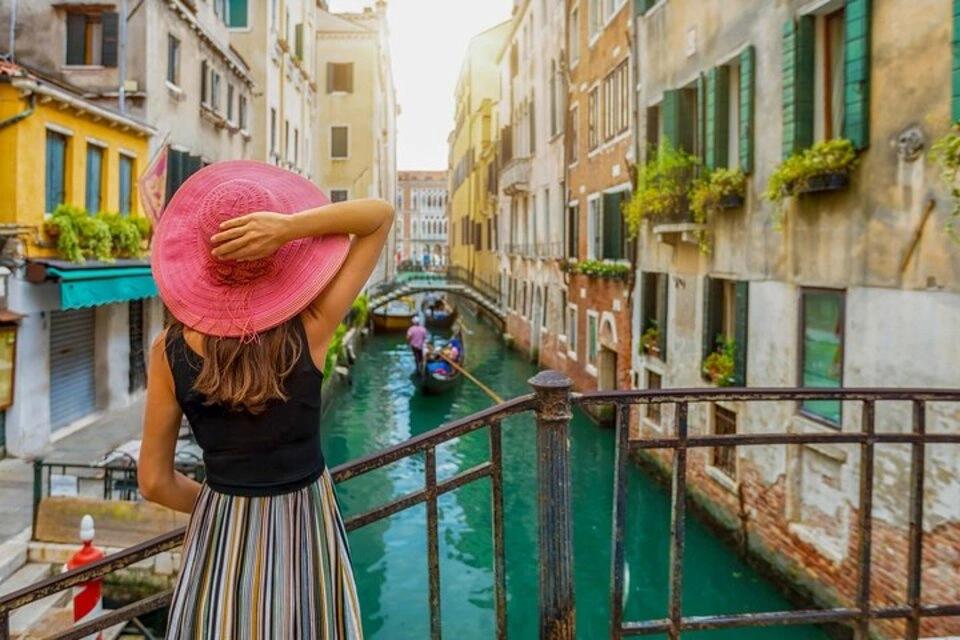 Venice City Walking Tour with Audioguide App