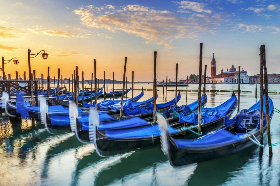 Venice City Walking Tour with Audioguide App