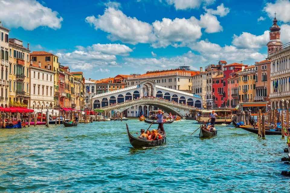 Venice City Walking Tour with Audioguide App