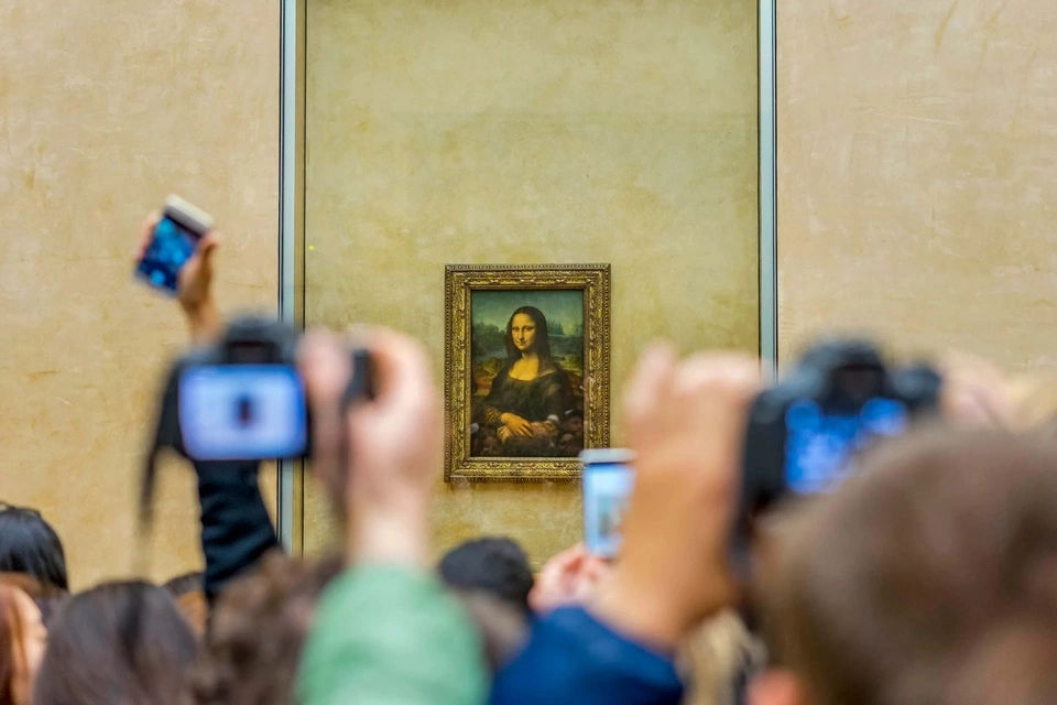 Louvre Museum Audio Guide Tour