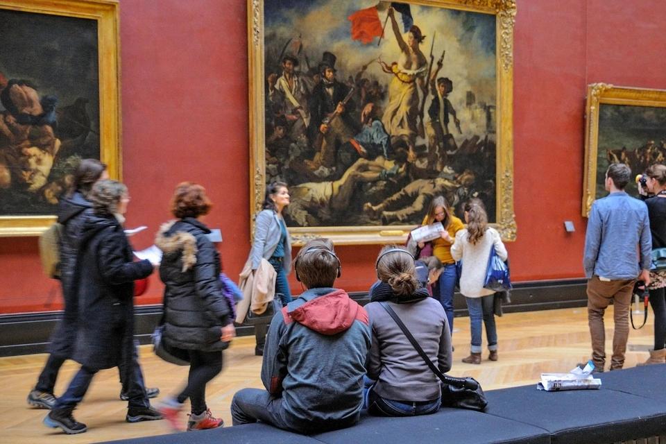 Louvre Museum Audio Guide Tour