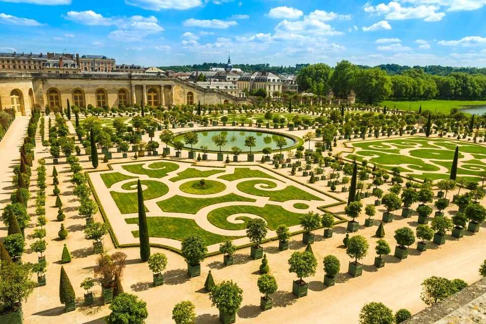 Versailles Gardens Walking Tour with Audioguide App