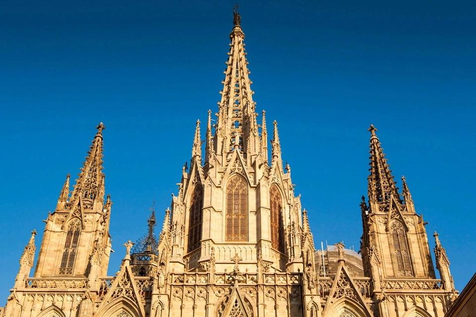 Gothic Quarter Walking Tour with Audioguide App