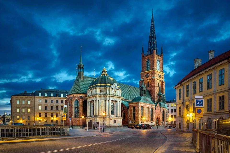 Stockholm City Walking Tour with Audioguide App