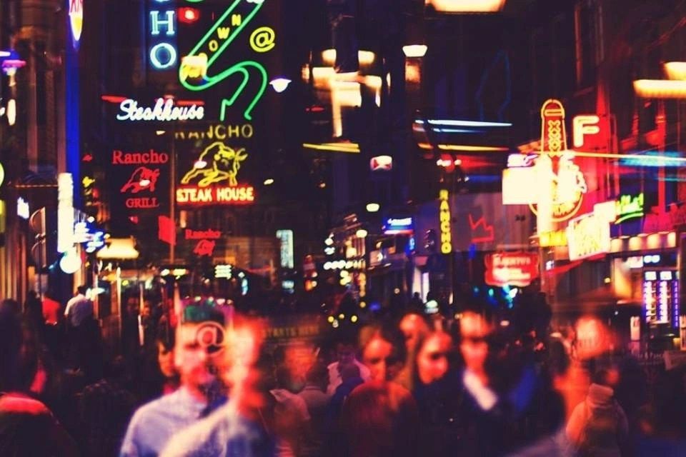 Amsterdam Red-Light District Tour with Audioguide App