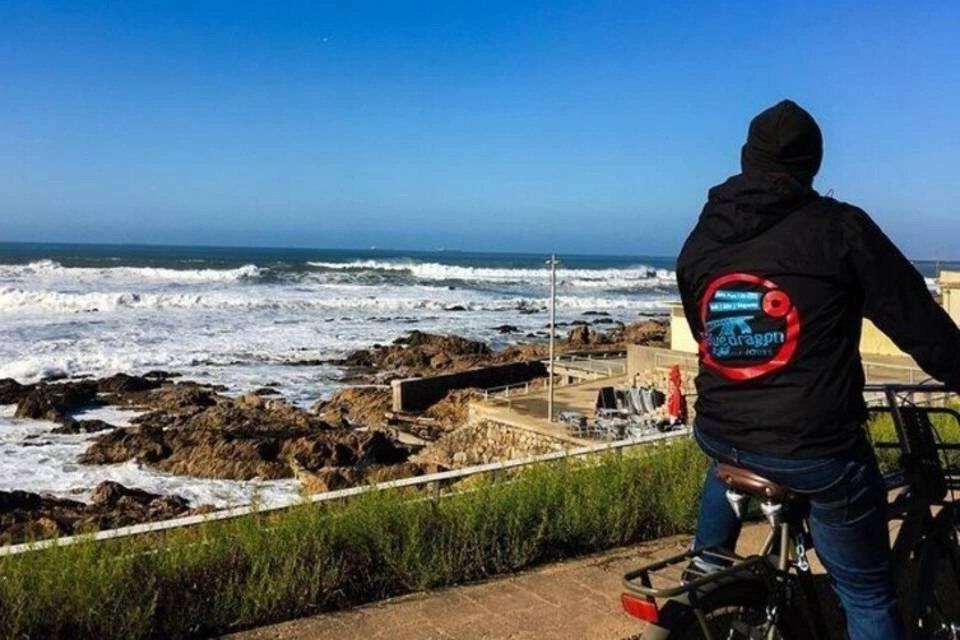 Porto Old Town & Top Highlights E-Bike Tour