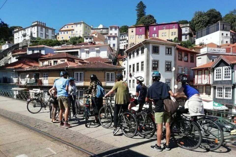 Porto Old Town & Top Highlights E-Bike Tour